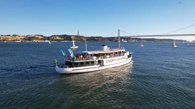 Lisbon: Sunset Boat Tour with Music and Drinks - An Honest Look at What to Expect
