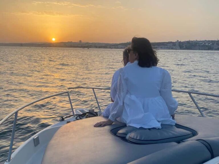 Lisbon: Sunset Tour on a Cozy Boat - What You’ll Love About This Tour