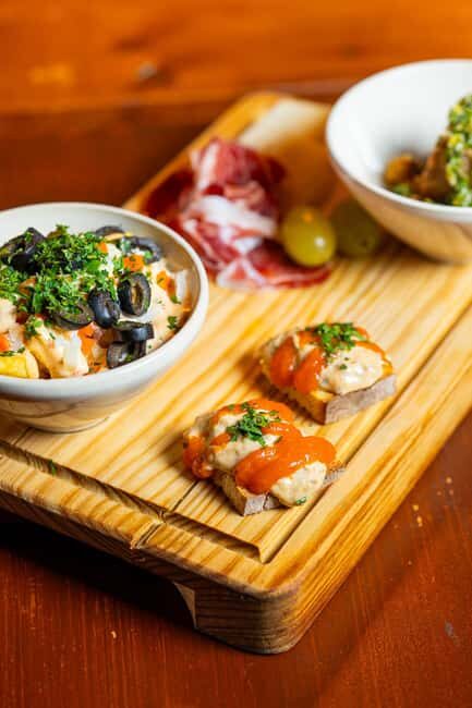 LISBON: Travel to the Other Side of the Veils with a surprising and appetizing ending - What Sets this Tour Apart?