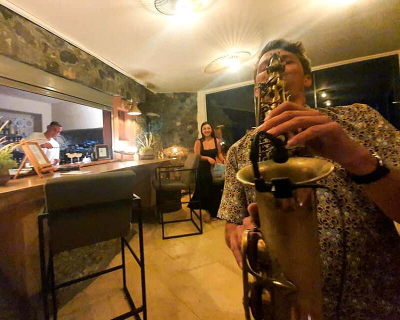 Live Music Dinner with Sunset and Caldera Views - Discovering Above Bistro’s Sunset Experience