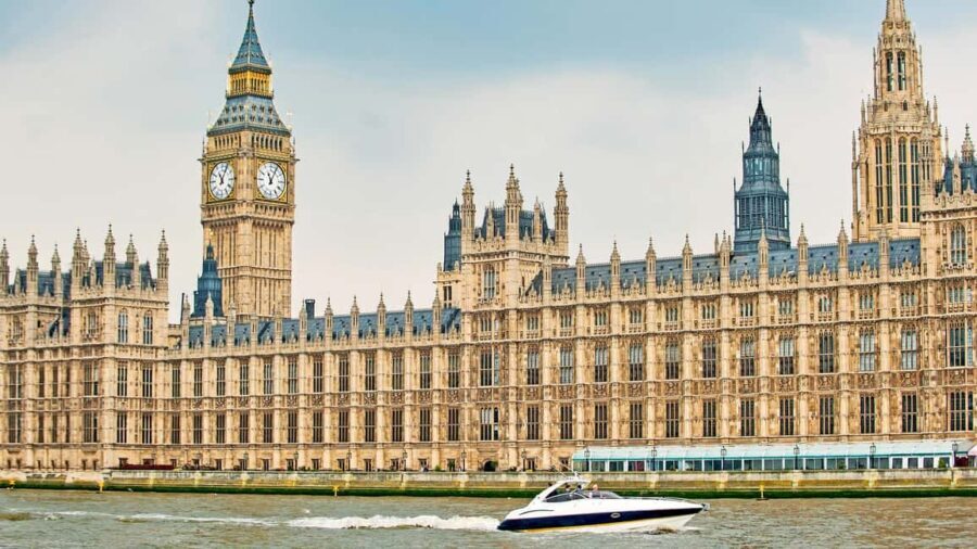 London: 2 hour private luxury Thames boat cruise / hire - Good To Know