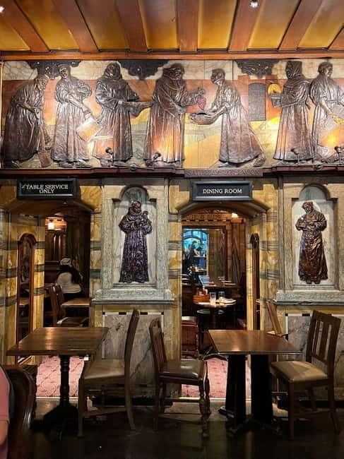 London: City of London Pubs Private Guided Walking Tour - Discovering Literary and Printing Origins