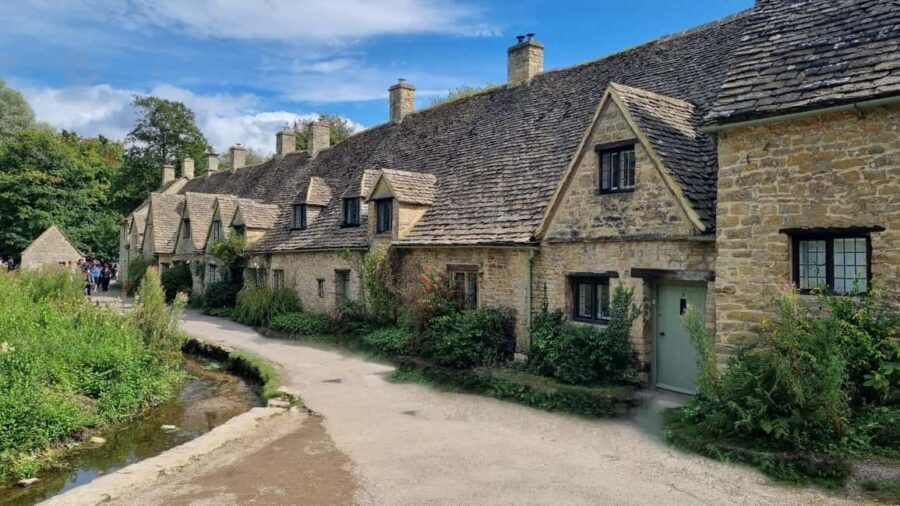 London: Cotswolds Full-Day Guided Group Tour - The Logistics: Transport, Timing, and Flexibility