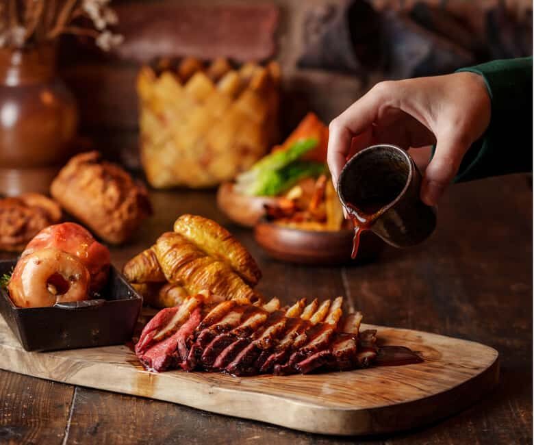 London: Guided tour of London with Sunday Roast - FAQ