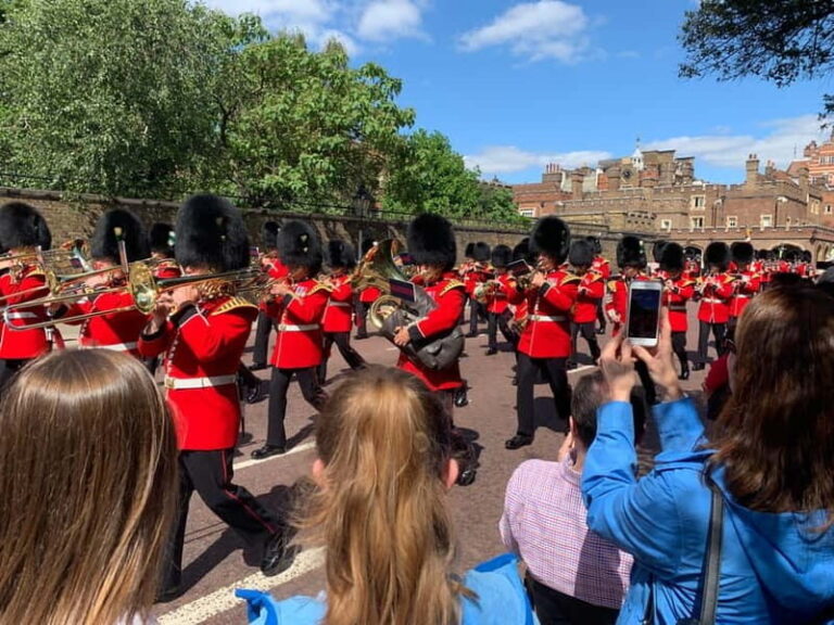 London: Iconic London Taxi Tour - Private 3 hour tour - The Value of a Personalized, Private Tour
