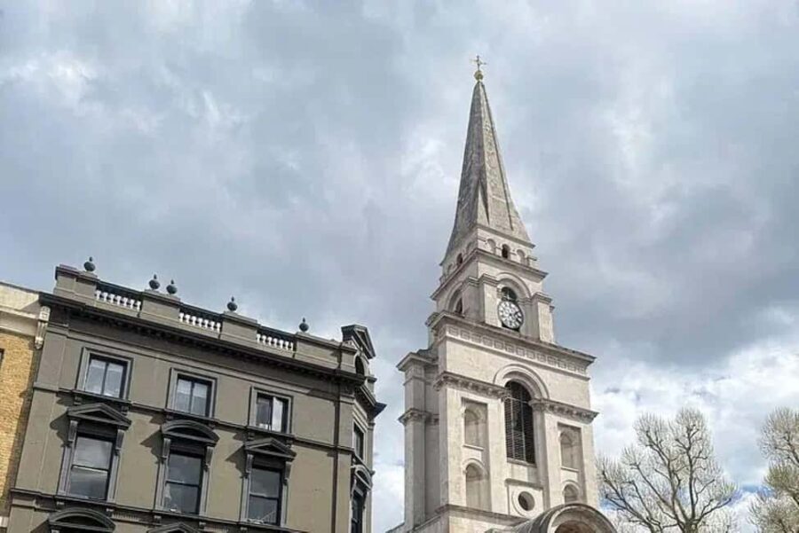 London: Jack the Ripper Tour with Drinks - Exploring Whitechapel: The First Pub Stop