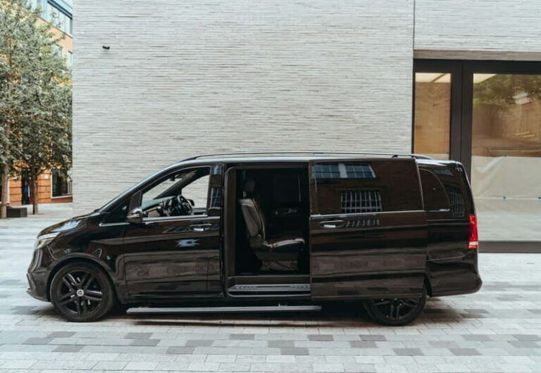 London: VIP Luxury Tour with Harrods or Restaurant Stop - FAQ