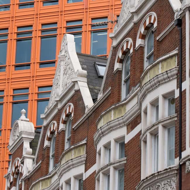 London: West End Photography Walking Tour with Guide - Who Should Consider This Tour?