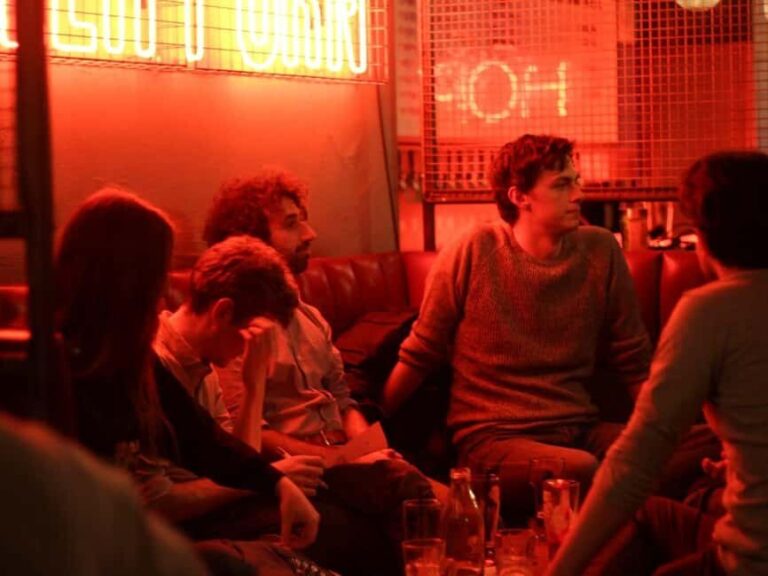 London: West End Pub Tour with Fish and Chips - What Sets This Tour Apart?