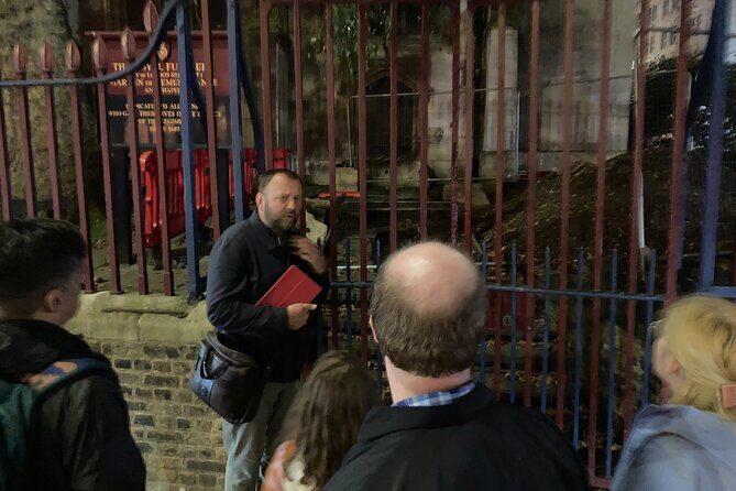 London's Ghosts & Gruesome Past Nighttime Walking Tour - Who Should Book This Tour?
