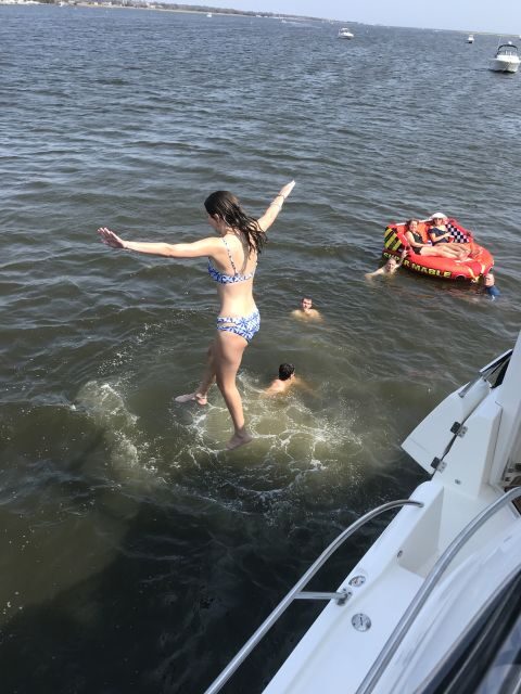 Long Island: Yacht Charters, Location: Port Jefferson Harbor - What Makes This Tour Stand Out?