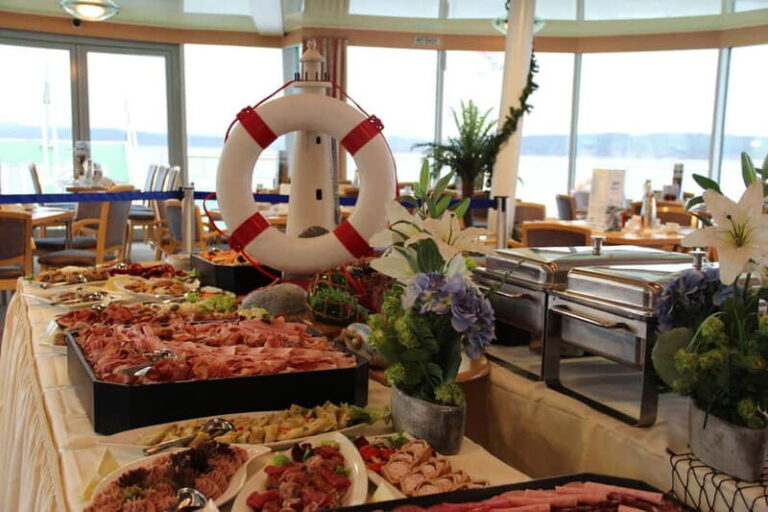 Loreley-Rhinecruise with All-Inclusive Brunch Buffet - The Scenic Journey: What to Expect