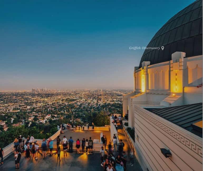 Los Angeles: Hollywood Night Tour with Dinner & Comedy Show - FAQs