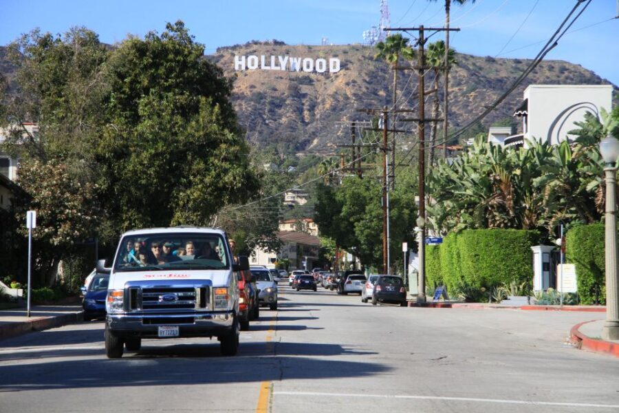 Los Angeles: Hollywood to Beverly Hills Celebrity Homes Tour - A Closer Look at the Experience