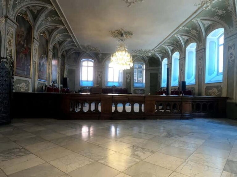 Lübeck Splendor and Glory Inside Views - Why the Interior Focus Matters