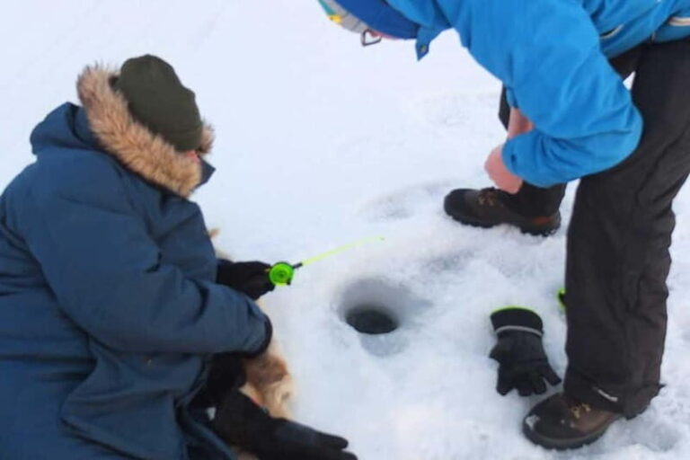 Lulea: Ice Fishing Tour in the heart of the city with Guide - The Equipment and What’s Included