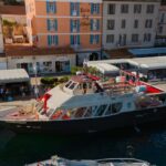 Lunch of lobster pasta in a cove in the Lavezzi Islands - Practical Details and What to Expect