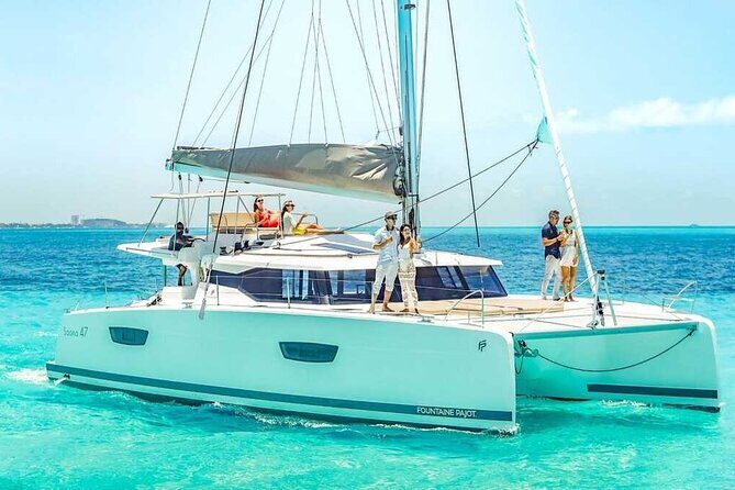 Luxury Catamaran Privilege to Isla Mujeres + Open Bar VIP - What You Can Expect from the Tour