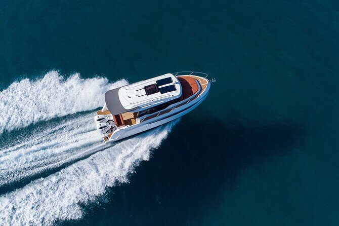 Luxury Private tour on the Kavi 9 Yacht 2025 - Whats Included and Whats Not?