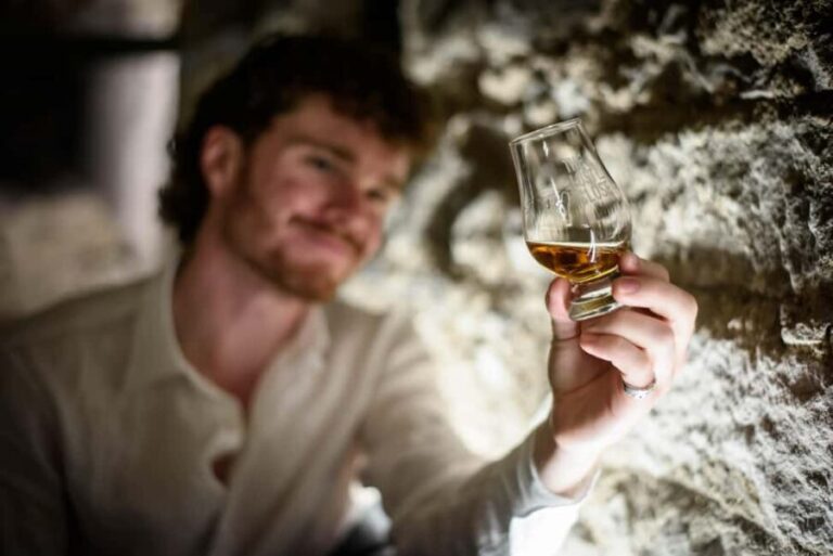 Luxury Whisky Tasting in Edinburgh's Underground Vaults - Why This Tour Stands Out