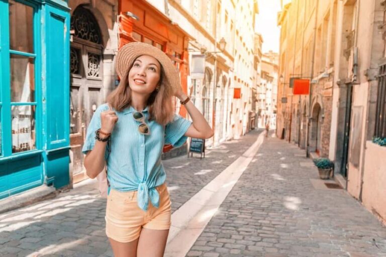 Lyon Old Town Tour with Sightseeing Cruise Tickets - The Itinerary and What to Expect