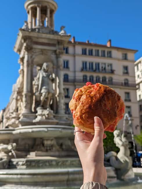 Lyon: Presquîle & Old Town Food Tour - Full Lunch Tastings - What You’ll Experience Step-by-Step
