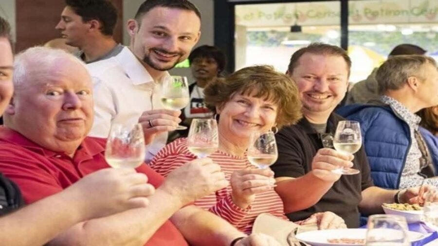 Lyon: Romantic 2.5-Hour Dinner Cruise at Sunset - The Experience of the Cruise