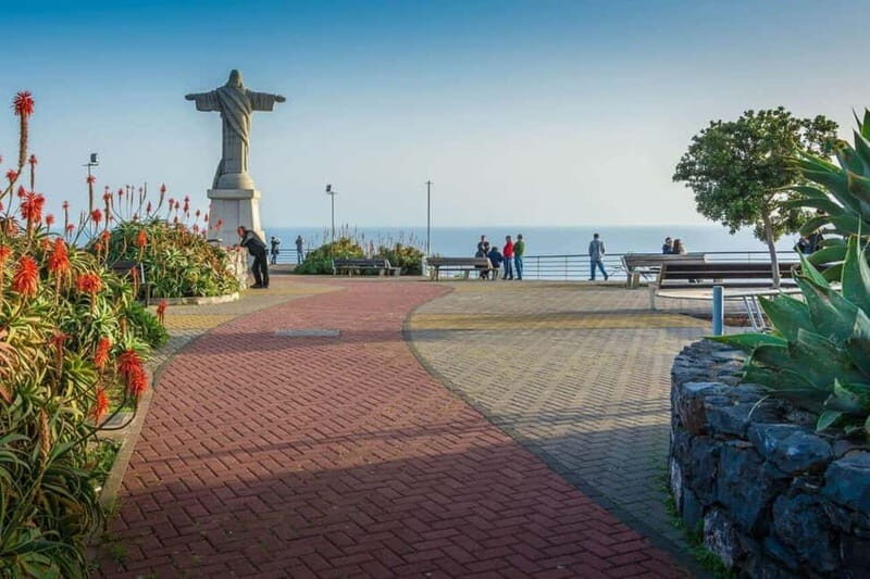 Madeira: Sunday Market Tour with Cristo Rei Viewpoint - A Closer Look at the Itinerary
