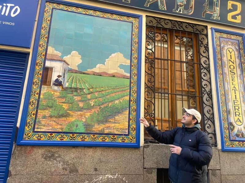 Madrid: Explore Madrids Art District Gallery and Studio Tour - Practical Details & Tips for Your Tour