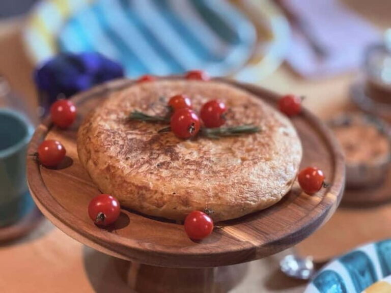 Madrid: Gourmet Spanish Brunch in Hidden Private Art Gallery - Practical Details and Value