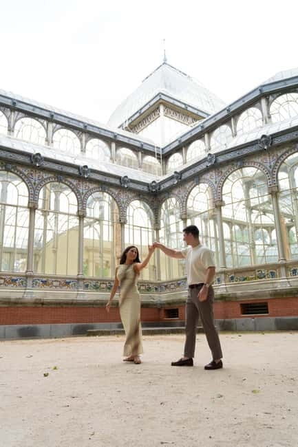 Madrid: Photoshoot for couples - Why This Photoshoot Fits Different Types of Travelers