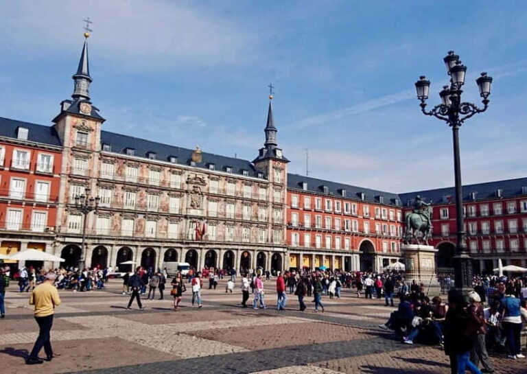 Madrid: Prado Museum and Tapas & Wine Tour with Local Guide - Practical Aspects and Value