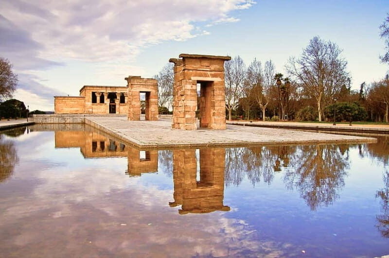 Madrid: Private Highlights Walking Tour with Rooftop Stop - The Sum Up