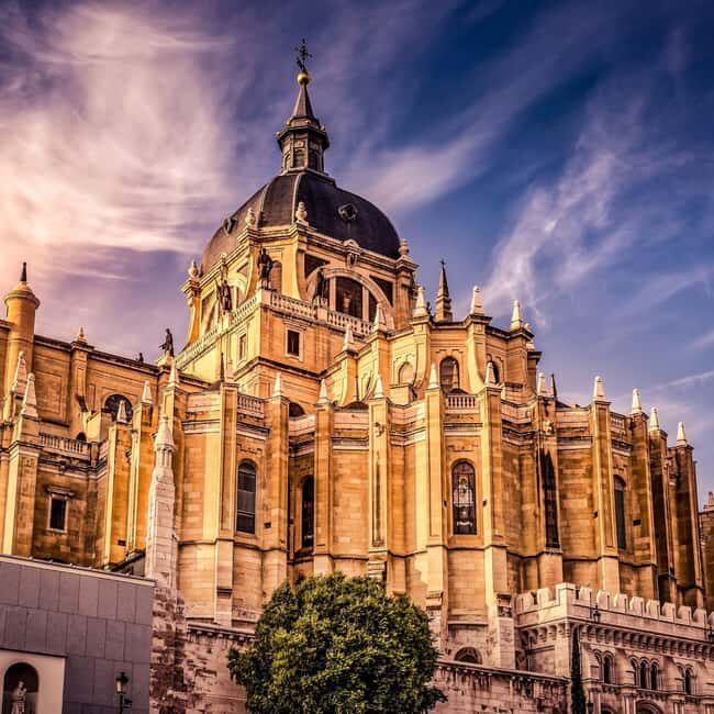 Madrid: Private Walking Tour with the Royal Palace Option - Inside the Literary Quarter