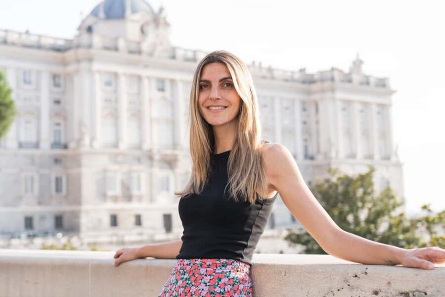 Madrid: Professional photoshoot at the Royal Palace - Detailed Breakdown of the Itinerary