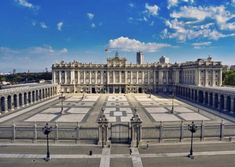 Madrid: Royal Palace Small Group Guided Tour & Wine Tasting - FAQs