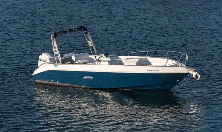 Mahón Menorca: Private boat tour with snacks and sunset. - Exploring the Hidden Coves and Caves