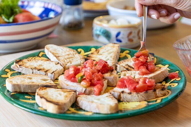 Make Green Lasagna in a Real Italian Home in Los Angeles - Who Will Love This Tour?