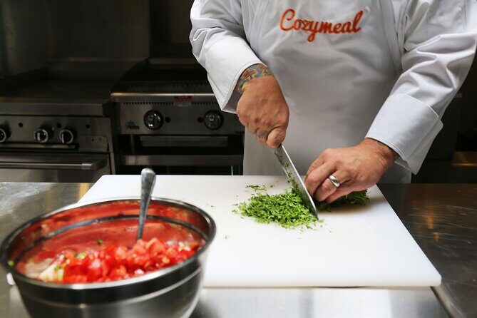 Make Traditional Spanish Tapas + Local Wine (3-Course Meal) - Setting the Scene: What the Tour Offers