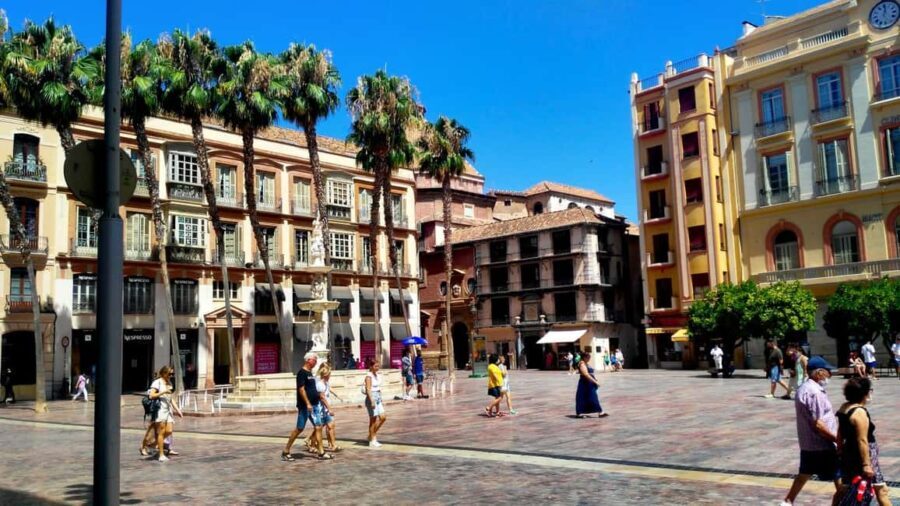 Malaga: Historic Center Tour with an Art History Expert - Logistics and Practical Tips