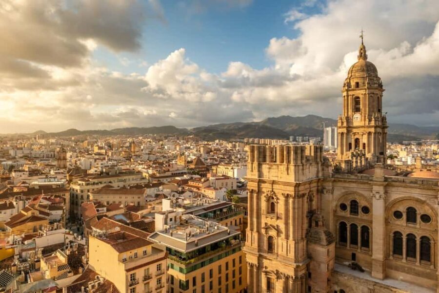Malaga: Private 2 Hour or Half-Day Sightseeing Tour - A Detailed Look at the Itinerary and Highlights