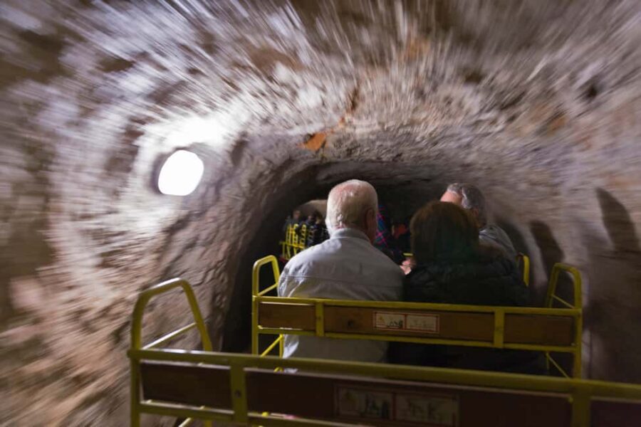 Maribor: Postojna Cave and Predjama Castle Day Private Tour - The Drama of Predjama Castle