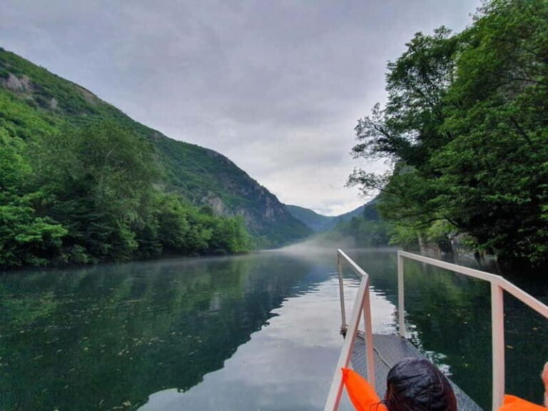 Matka Canyon and Tetovo - Full-Day Tour from Skopje - Tetovo’s Architectural and Spiritual Gems