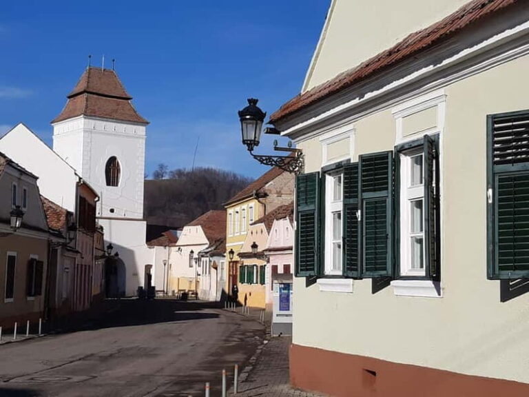 Medias: Guided Historical Walking Tour - Why This Tour Offers Great Value