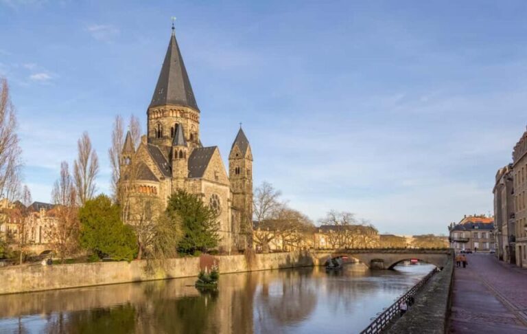 Metz: Express Walk with a Local in 60 minutes - Exploring Metz in a Nutshell: The Itinerary Breakdown