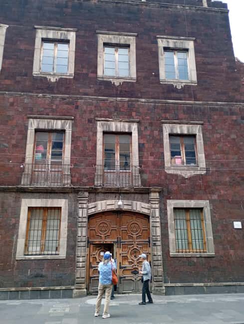 Mexico City: Jewish Heritage Guided Walking Tour - Visiting the Palace of the Inquisition