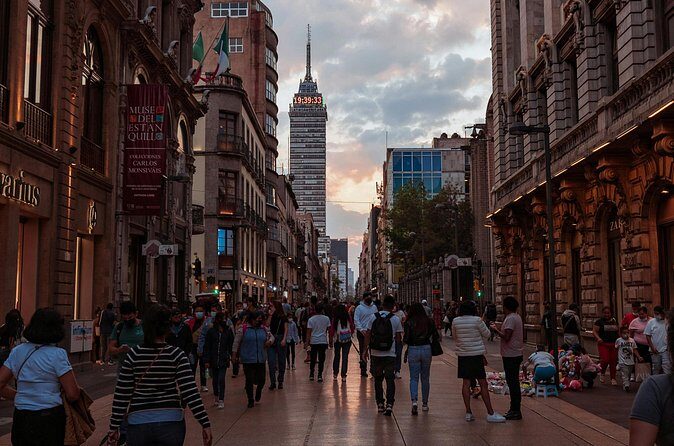 Mexico Citys downtown: history and secrets like never before - Practical Details & Value