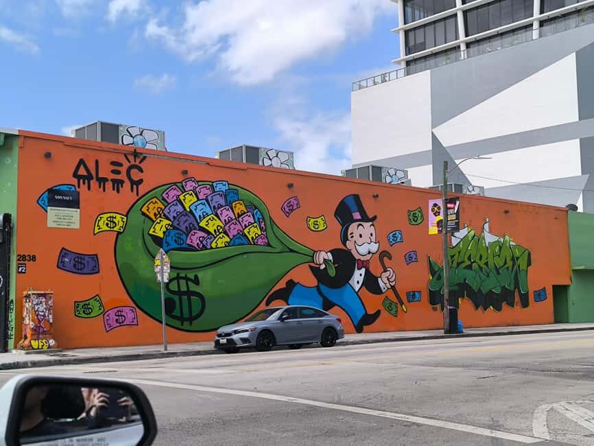 Miami: Private tour in a convertible Mustang in French - The Sum Up