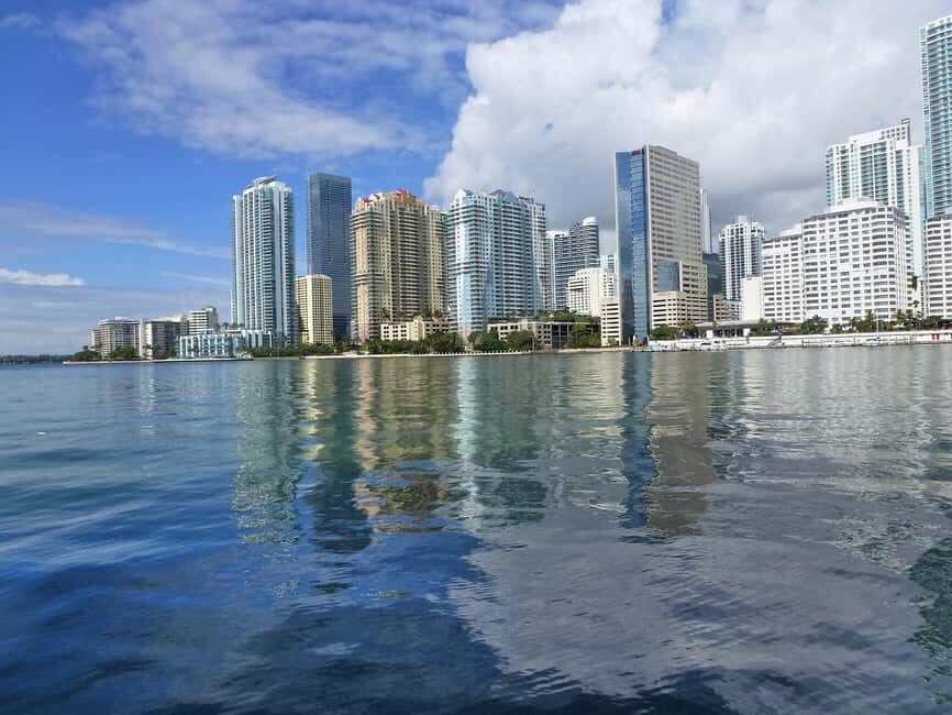Miami Skyline Cruise of Millionaire Homes on Biscayne Bay - What to Expect Onboard