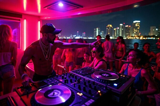 Miami's Top Yacht Party: Neon Nights with 3 Hr Open Bar Cruise - Who Is This Tour Best For?